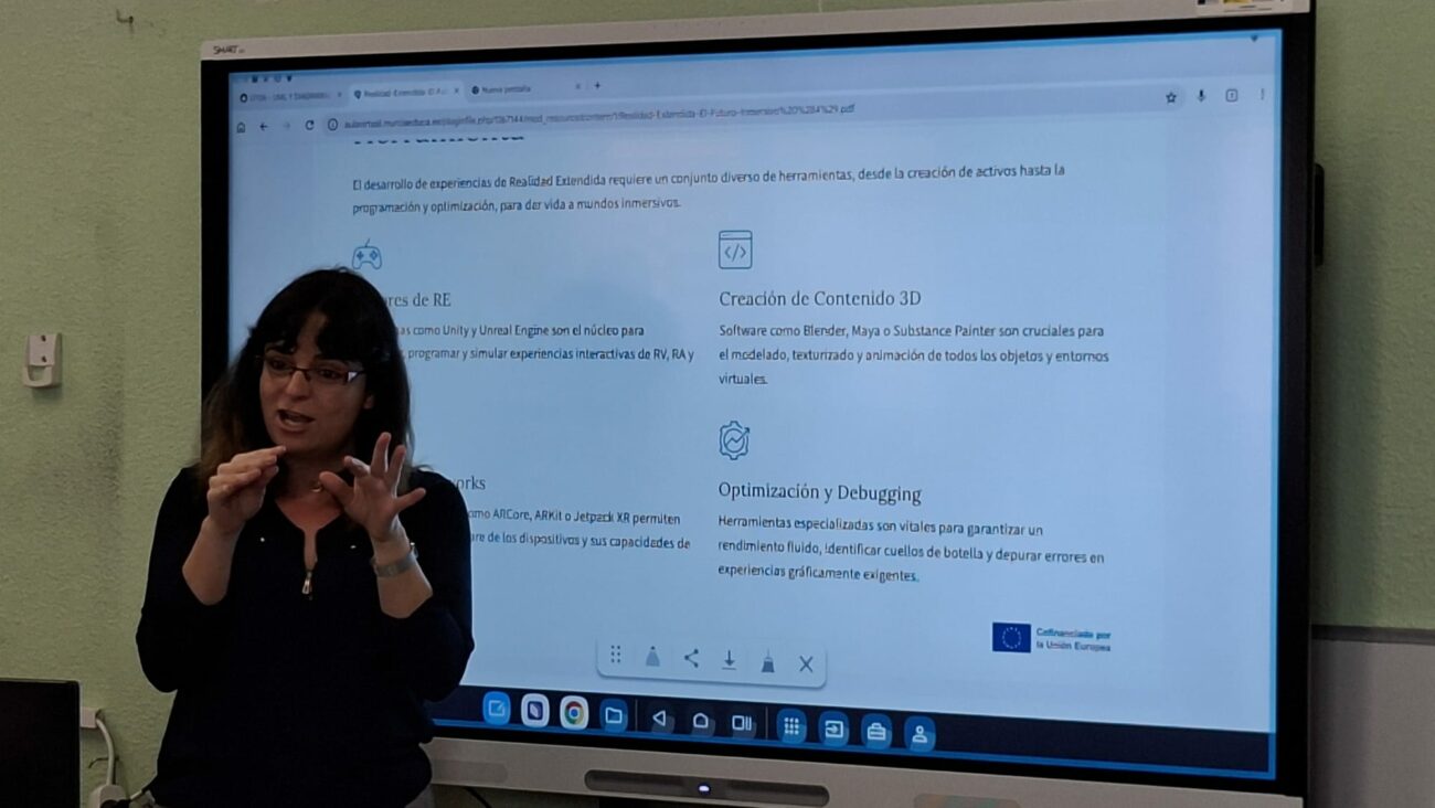 Mª Pilar Pérez Quílez, founder of Skills Divers teaching